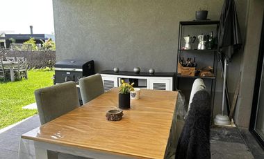 Casa en venta - 4 Dormitorios 2 Baños - Pilar