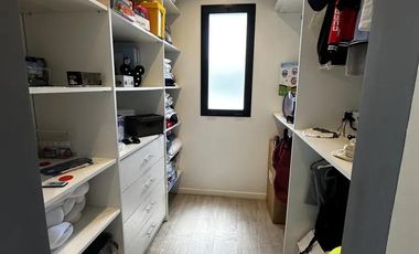 Casa en venta - 4 Dormitorios 2 Baños - Pilar