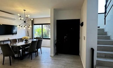 Casa en venta - 4 Dormitorios 2 Baños - Pilar