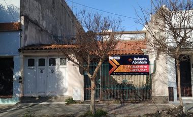 VENTA CASA 3 AMB 202 M2 VALENTIN ALSINA LANUS
