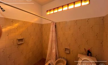 Casa en venta en Berazategui - 4 ambientes con pileta. APTO CREDITO!