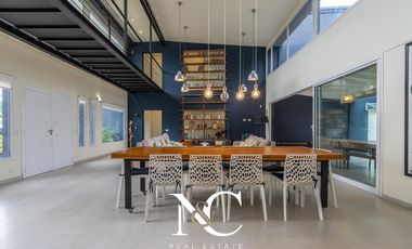 Casa en Venta en Costa Esmeralda con fondo libre