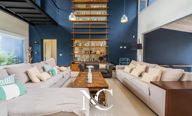 Casa en Venta en Costa Esmeralda con fondo libre