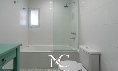 Casa en Venta en Costa Esmeralda con fondo libre