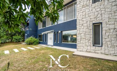 Casa en Venta en Costa Esmeralda con fondo libre