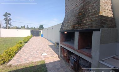 Casa  en Venta sobre lote de 318 m2 en Aromos del Pato - Berazategui