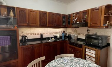 Casa de 3amb con gran quincho!!