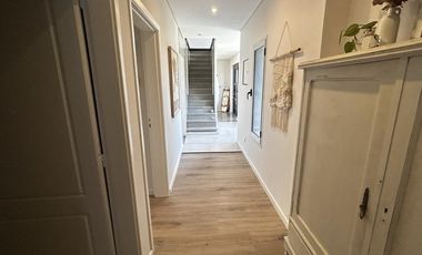 Casa con inmejorable vista al lago