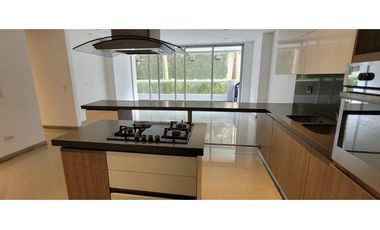 [J-C] APARTAMENTO PARA LA VENTA EN CRISTALES -OESTE. CALI