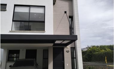 ALQUILER TOWN HOUSE CAMPESTRE SECTOR EL CAIMO - ARMENIA