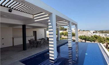 TEQUES CASA EN VENTA CON VISTA AL LAGO “27