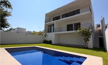 TEQUES CASA EN VENTA CON VISTA AL LAGO “27
