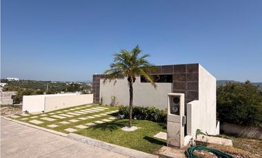 TEQUES CASA EN VENTA CON VISTA AL LAGO “27