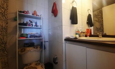 Grace Kelm Vende Depto de  dorm 2 baños sobre mapocho santiago centro