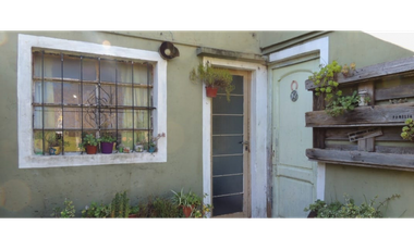Calle 124 e/ 14 y 15, Berisso- Casa en Venta