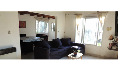 Calle 124 e/ 14 y 15, Berisso- Casa en Venta
