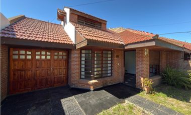 ALQUILER 24 MESES CHALET 4 AMB BARRIO LOS PINARES