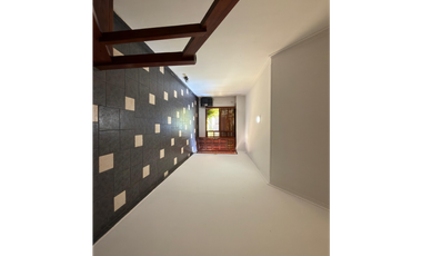 ALQUILER 24 MESES CHALET 4 AMB BARRIO LOS PINARES