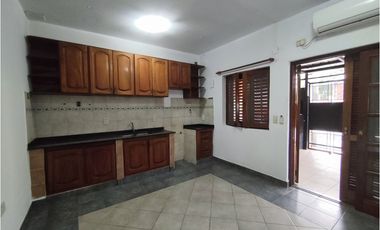 DUPLEX SOBRE URQUIZA CASI LAVALLE