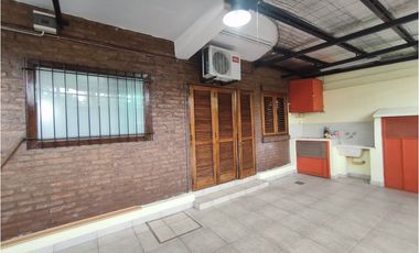 DUPLEX SOBRE URQUIZA CASI LAVALLE