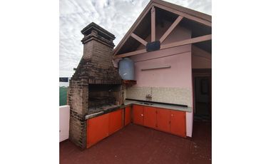 DUPLEX SOBRE URQUIZA CASI LAVALLE