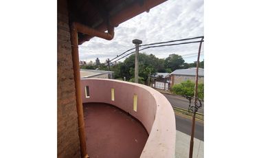 DUPLEX SOBRE URQUIZA CASI LAVALLE