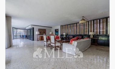 Casa en Club de Golf.