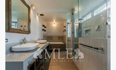 Casa en Club de Golf.