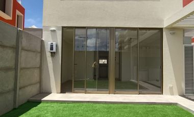 Av. Circunvalación 1 (1 Est ) [2643-7]