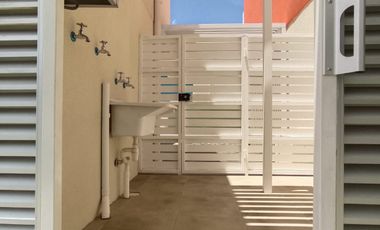 Av. Circunvalación 1 (1 Est ) [2643-7]