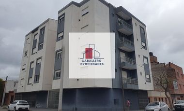 Departamento en alquiler c/ cochera en San Martín