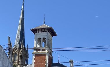 Casa en alquiler de 4 dormitorios c/ cochera en San Isidro Catedral