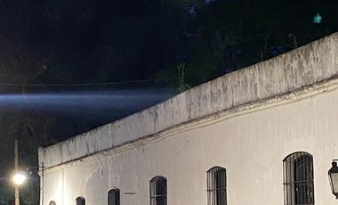 Casa en alquiler de 4 dormitorios c/ cochera en San Isidro Catedral