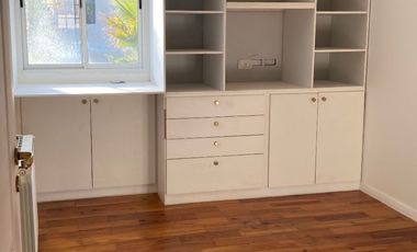 Casa en venta c/ cochera en Chacras de Coria