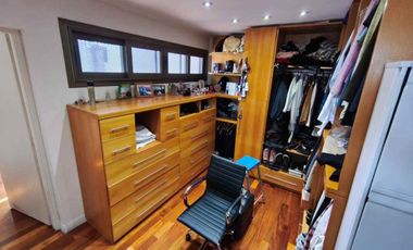 Venta Casa 7 AMB Bernal O Quincho Pileta Jacuzzi