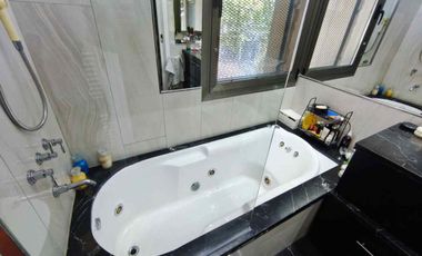Venta Casa 7 AMB Bernal O Quincho Pileta Jacuzzi