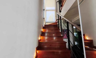 Venta Casa 7 AMB Bernal O Quincho Pileta Jacuzzi