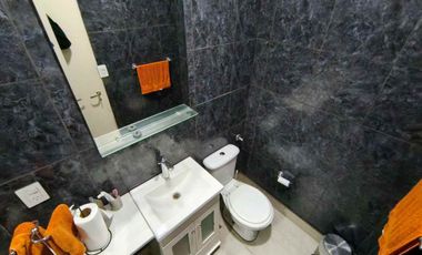 Venta Casa 7 AMB Bernal O Quincho Pileta Jacuzzi