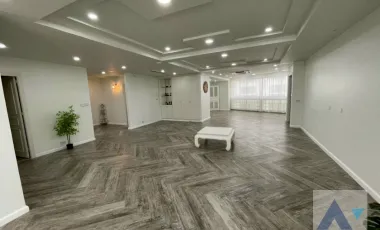 3 BR Condominium @President Park Sukhumvit 24   (AA44918)