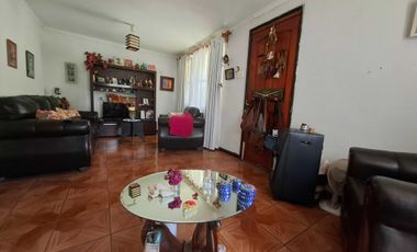Casa en venta en MACUL