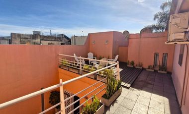 VENTA CASA 4 AMBIENTES PARQUE AVELLANEDA APTO CRED