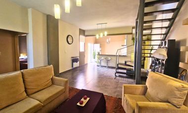 VENTA CASA 4 AMBIENTES PARQUE AVELLANEDA APTO CRED