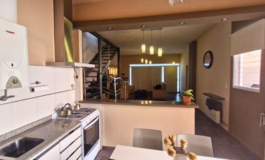 VENTA CASA 4 AMBIENTES PARQUE AVELLANEDA APTO CRED