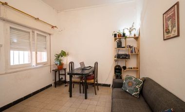 Casa en Sgto. Cabral 2 dormitorios y patio Verde