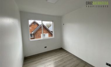 Casa en Arriendo en Av Austral, condominio Mirador