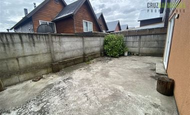 Casa en Arriendo en Av Austral, condominio Mirador