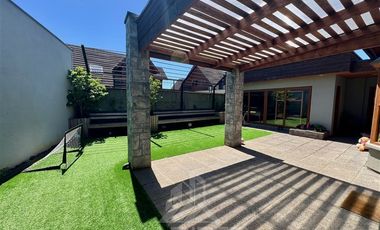 Casa en Arriendo en COD39313 Preciosa Casa en Portal de la Frontera Temuco