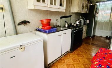 Casa en Venta en OPORTUNIDAD !! VENTA DE CASA EN BARRIO TRANQUILO Y RESIDENCIAL, PUENTE ALTO! VILLA EL COMERCIO