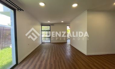 Casa en Arriendo en Romeral / La Llaveria