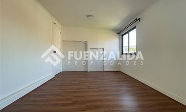 Casa en Arriendo en Romeral / La Llaveria
